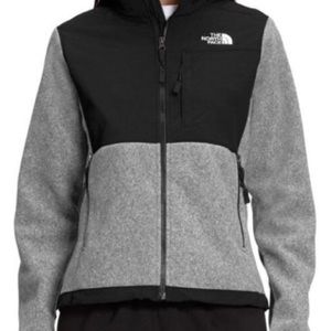The North Face women’s Denali jacket, size small